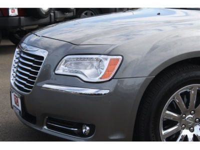 2012 Chrysler 300  Limited