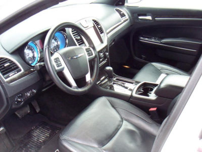2011 Chrysler 300  Limited