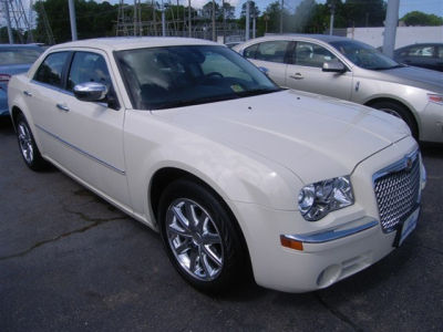 2010 Chrysler 300  Limited