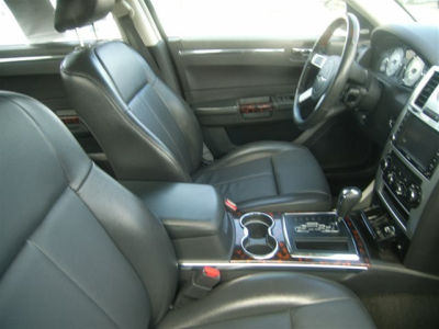2010 Chrysler 300  Limited