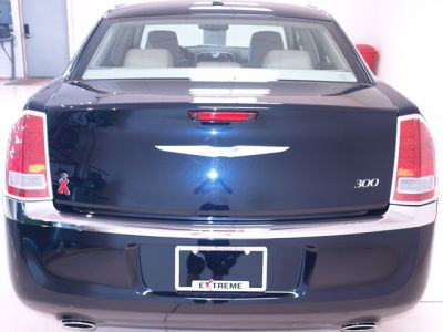 2011 Chrysler 300  Limited