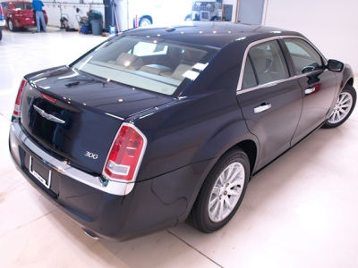 2011 Chrysler 300  Limited