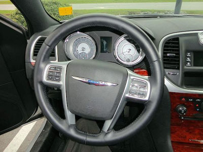 2012 Chrysler 300  Limited