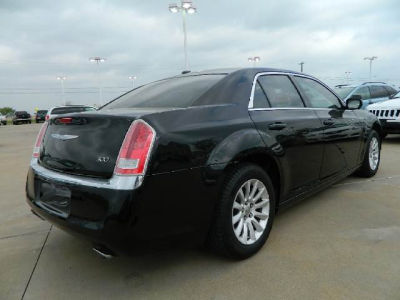 2011 Chrysler 300  Base
