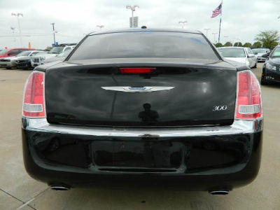 2011 Chrysler 300  Base