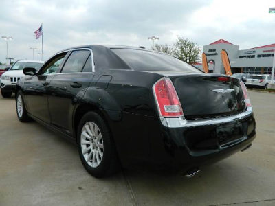 2011 Chrysler 300  Base