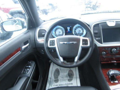 2012 Chrysler 300  Limited