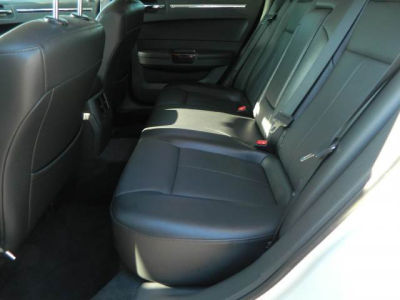 2010 Chrysler 300  Limited