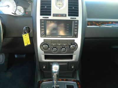 2010 Chrysler 300  Limited