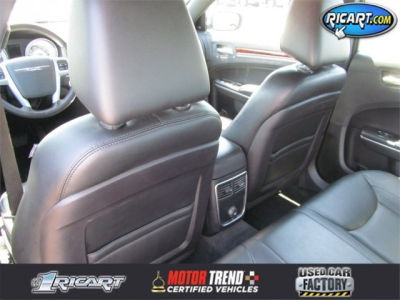 2012 Chrysler 300  Limited