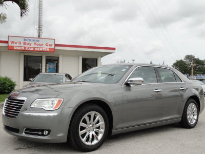 2012 Chrysler 300  Limited