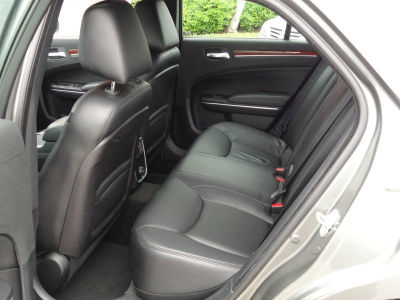 2012 Chrysler 300  Limited