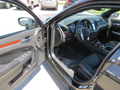 2012 Chrysler 300  Limited
