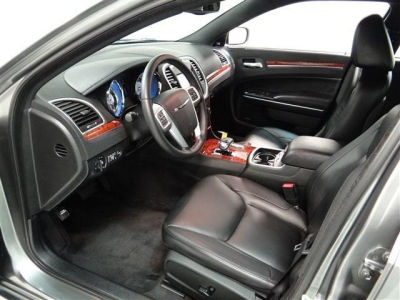 2012 Chrysler 300  Limited