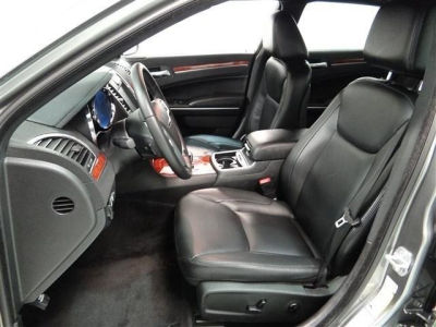 2012 Chrysler 300  Limited