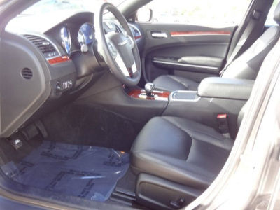 2012 Chrysler 300  Limited