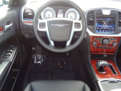 2012 Chrysler 300  Limited