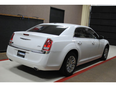 2011 Chrysler 300  Base