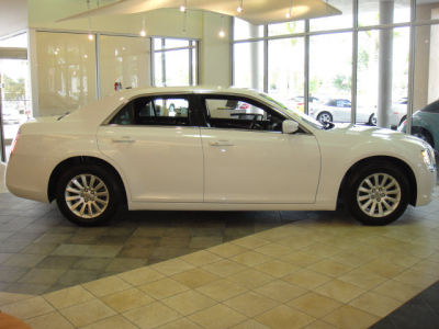 2013 Chrysler 300  Base