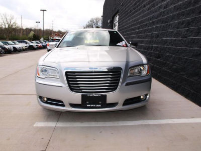 2012 Chrysler 300  Limited