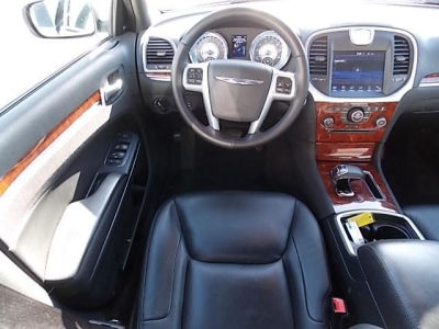 2012 Chrysler 300  Limited