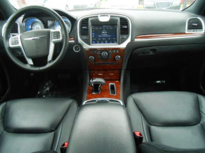 2012 Chrysler 300  Limited