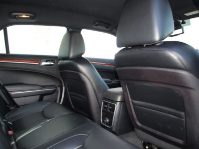 2012 Chrysler 300  Limited