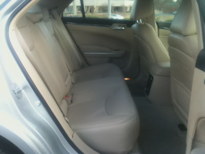 2011 Chrysler 300  Limited