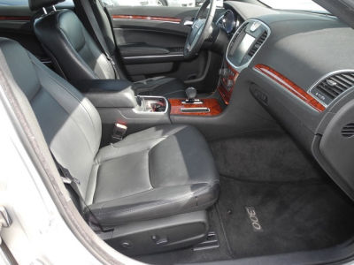 2012 Chrysler 300  Limited