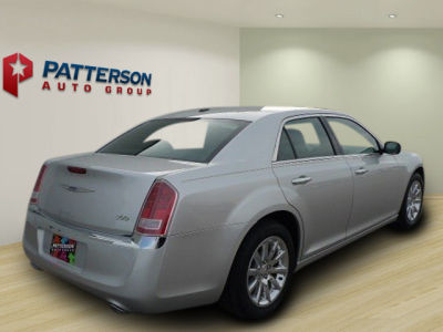 2012 Chrysler 300  Limited