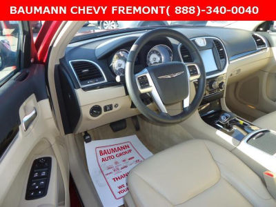 2012 Chrysler 300  Limited