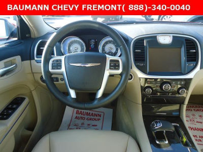 2012 Chrysler 300  Limited