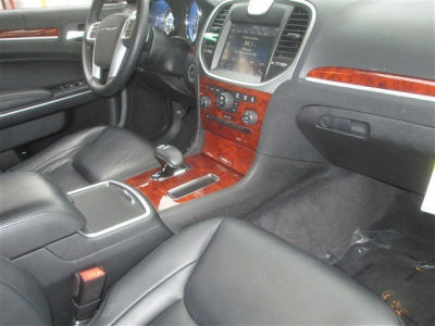 2012 Chrysler 300  Limited