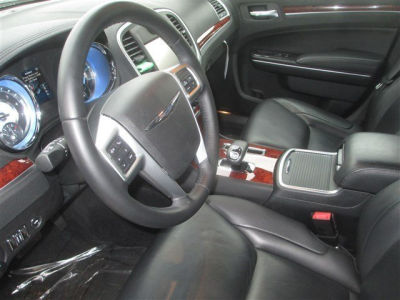 2012 Chrysler 300  Limited