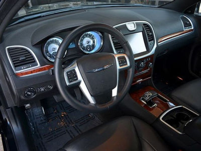 2012 Chrysler 300  Limited