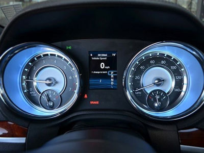 2012 Chrysler 300  Limited