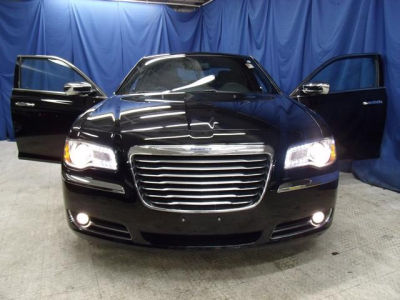 2012 Chrysler 300  Limited