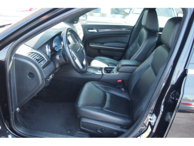 2011 Chrysler 300  Limited