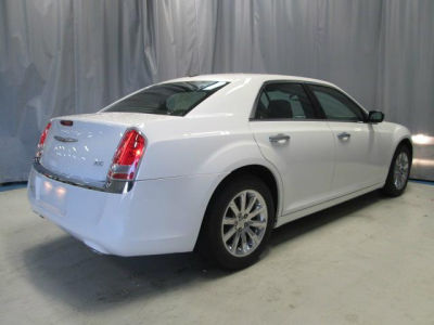 2011 Chrysler 300  Limited