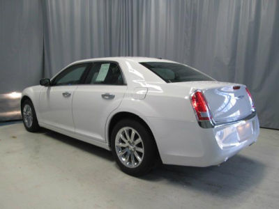 2011 Chrysler 300  Limited
