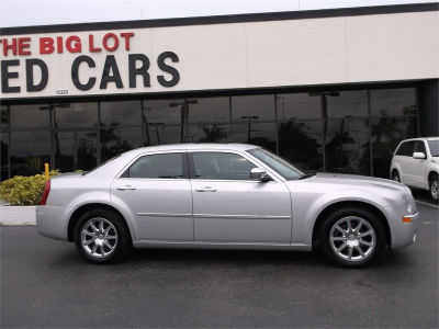 2010 Chrysler 300  Limited