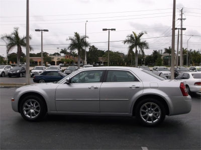 2010 Chrysler 300  Limited