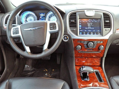 2012 Chrysler 300  Limited