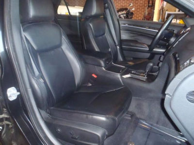 2011 Chrysler 300  Limited