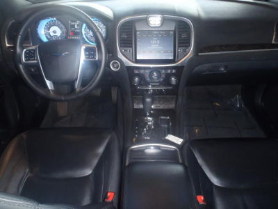 2011 Chrysler 300  Limited