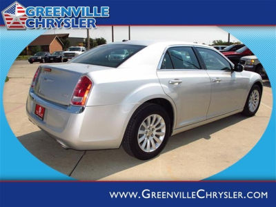 2012 Chrysler 300  Base