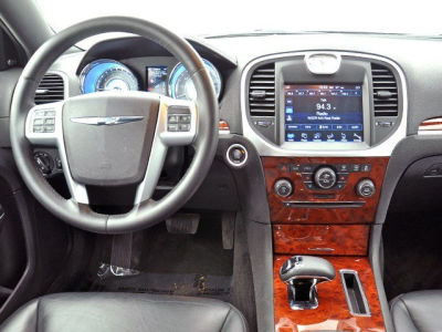 2012 Chrysler 300  Limited
