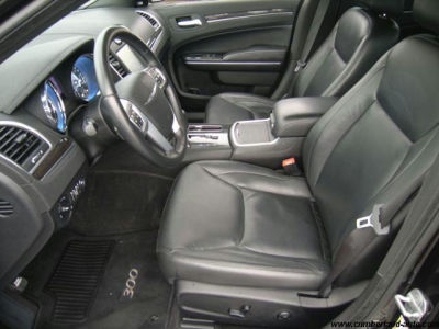 2011 Chrysler 300  Limited