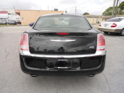 2012 Chrysler 300  Limited