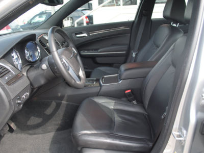 2011 Chrysler 300  Limited